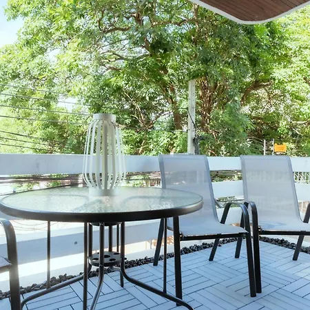 420 Hostel - Ekkamai Buds & Beds Bangkok Exterior photo